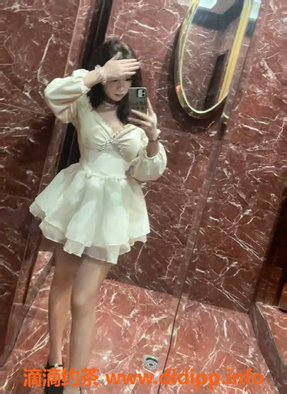 东莞楼凤-南城小福，价格700，服务一流