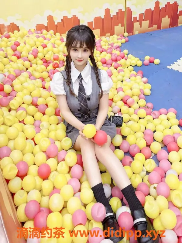 深圳楼凤-南山区嫩妹梓沐，1100起，制服服务推荐