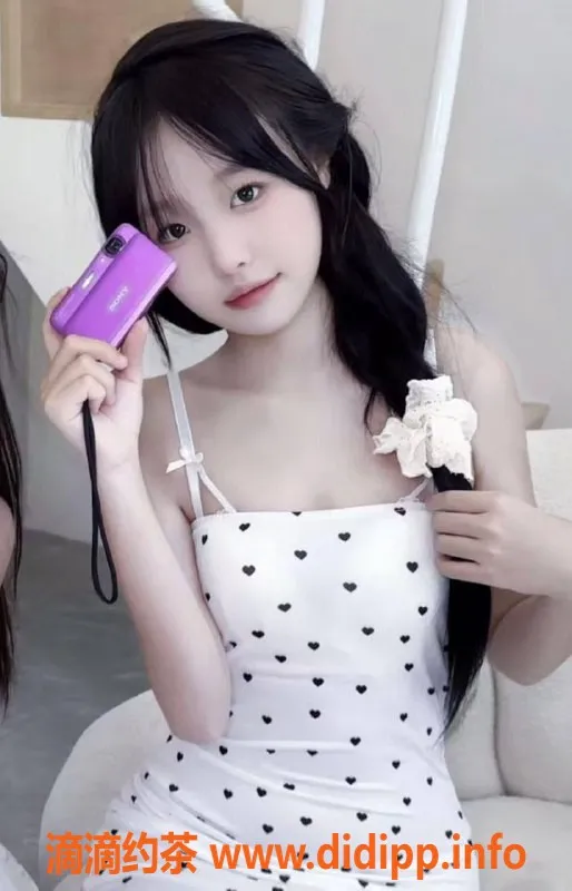 深圳楼凤-龙华区嫩妹小豆包，1200元起，五星推荐！