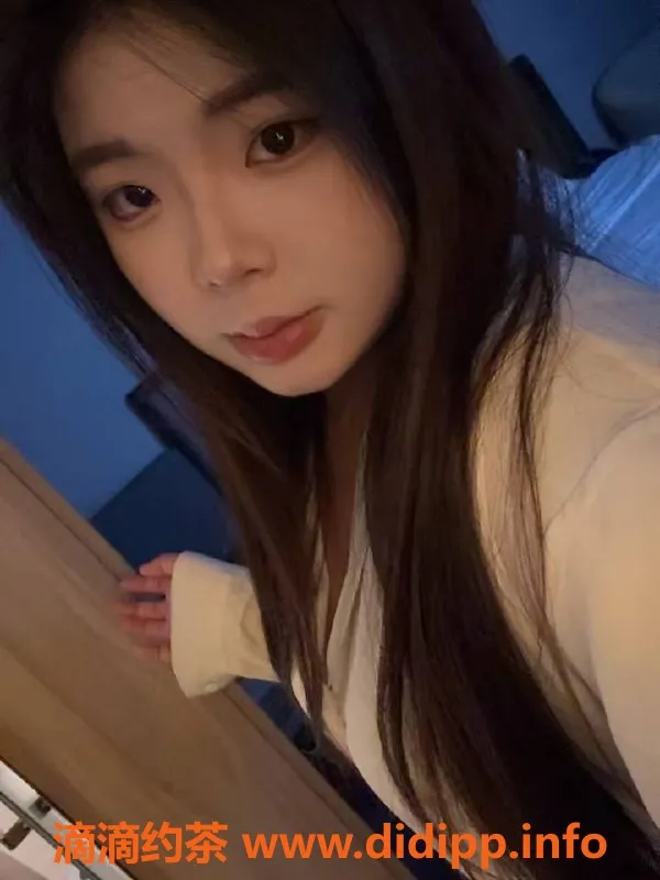 深圳楼凤-南山嫩妹果子，制服六九超满意！