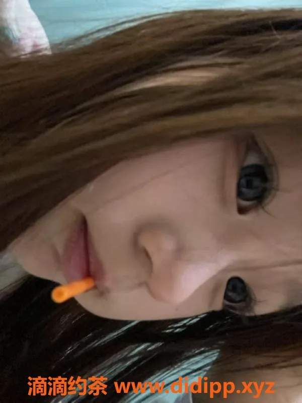 深圳楼凤-福田区嫩妹土豆，制服服务超赞！