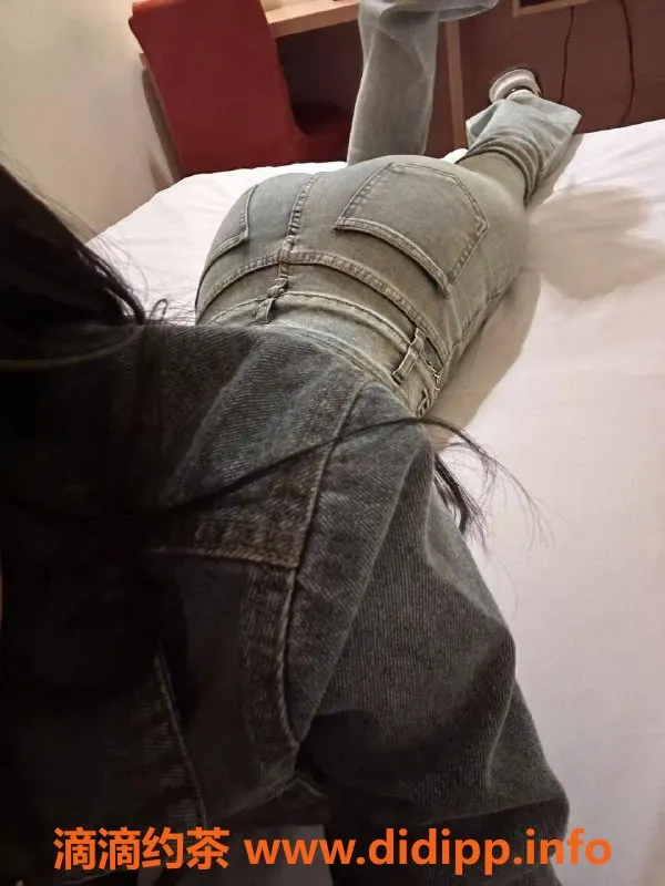 杭州楼凤资源信息,上城晨彤彤，顶级嫩妹陪浴体验