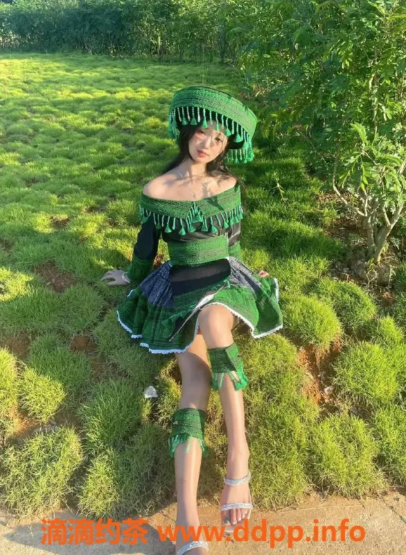 成都楼凤-成都嫩妹珊珊，158cm，70斤，600元超值服务