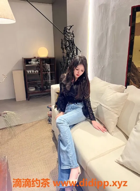 厦门楼凤-林可怡 娇嫩妹子 600/p 下午上班等你约