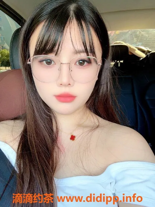 东莞楼凤-南城依月|身材火辣|25岁|陪浴服务