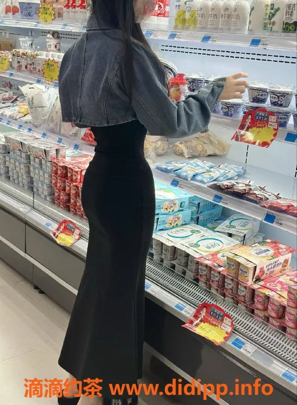 杭州上门服务-李师师，160身高，45体重，上门服务享无限激情