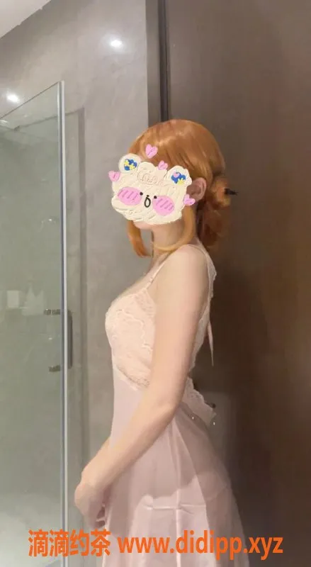 深圳楼凤资源信息,福田Ella老师：1200元双飞服务，真实年轻粉嫩