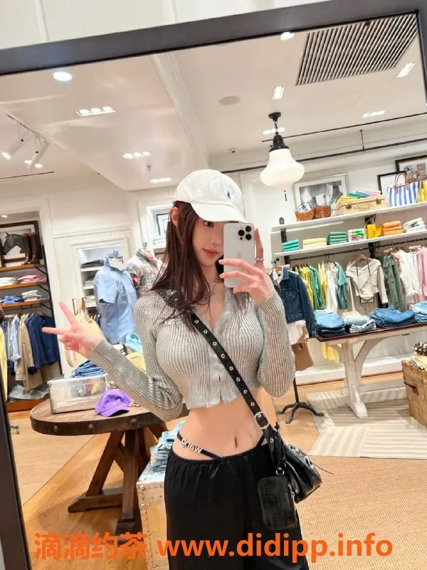 杭州楼凤-小杨——下沙区优质伴侣，热情服务