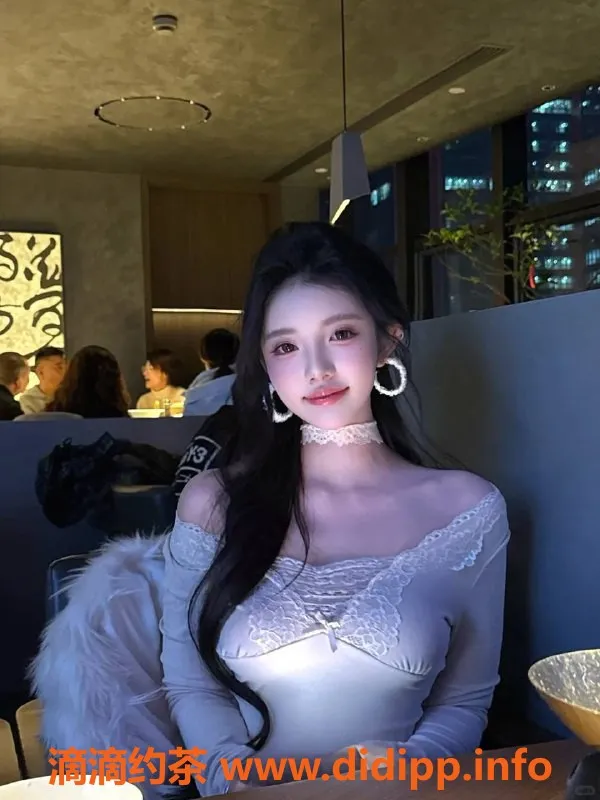 上海楼凤-浦东麦琪，21岁高挑女神，胸围D，超值服务等你尝试！