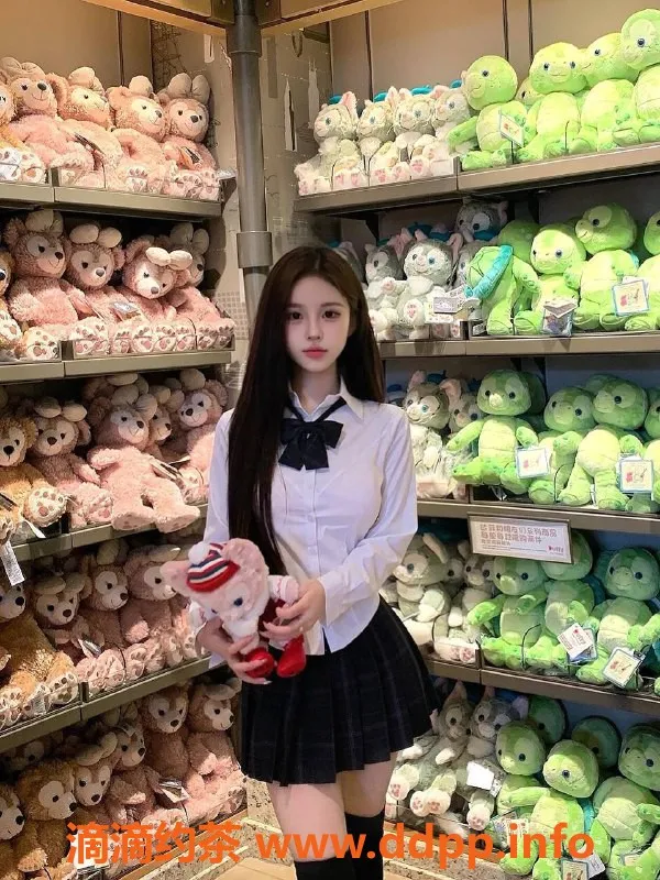 杭州楼凤-上城区欧阳朵朵，18岁活泼美少女，便宜享受！