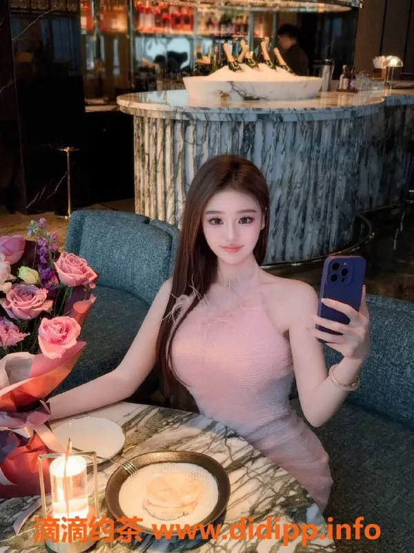 厦门楼凤-思明区只只，162身高、40斤，600元起