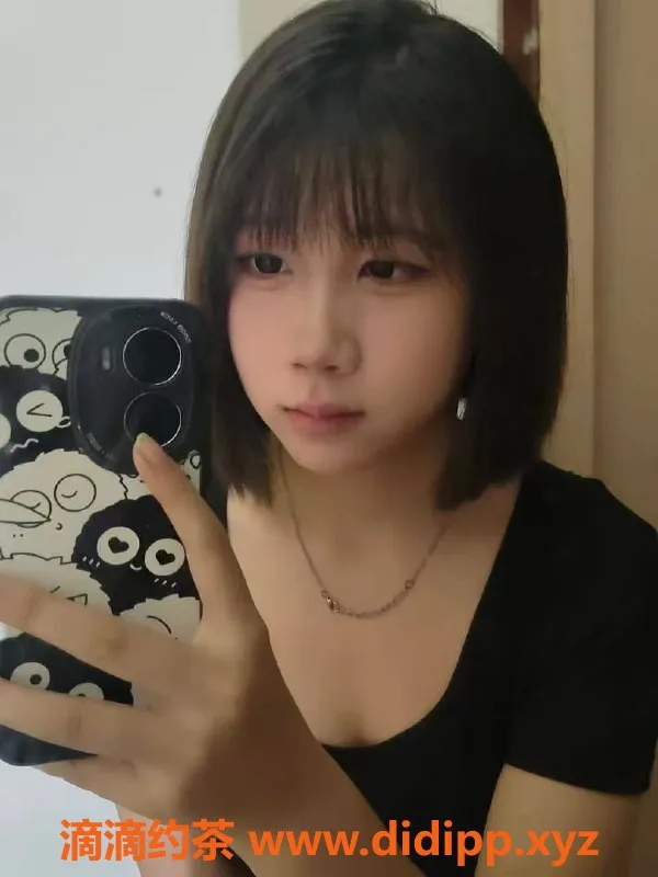 成都楼凤资源信息,奶昔，165身高，匀称身材，600元一次