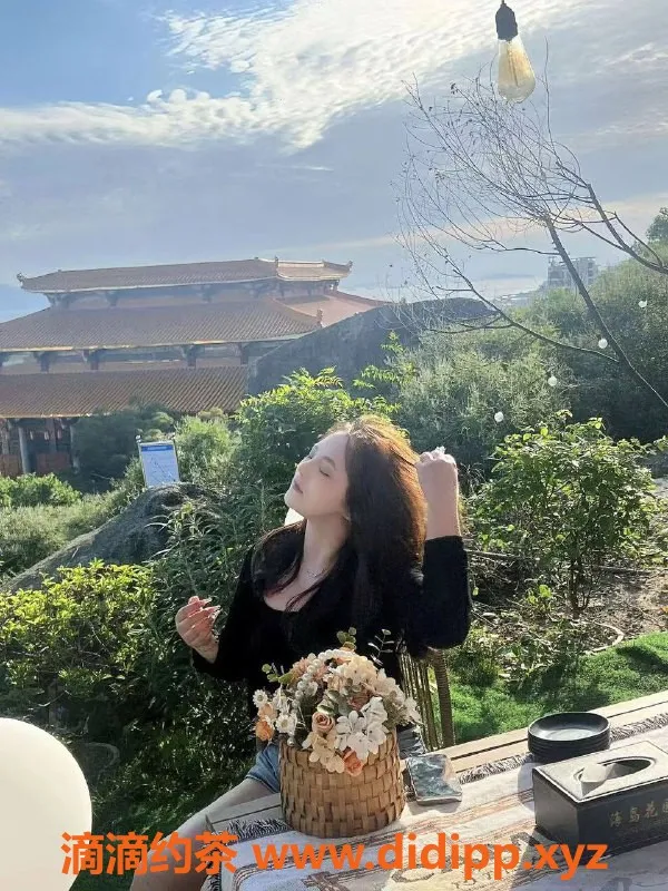 广州楼凤-白云御姐静静，视频验证，700元起