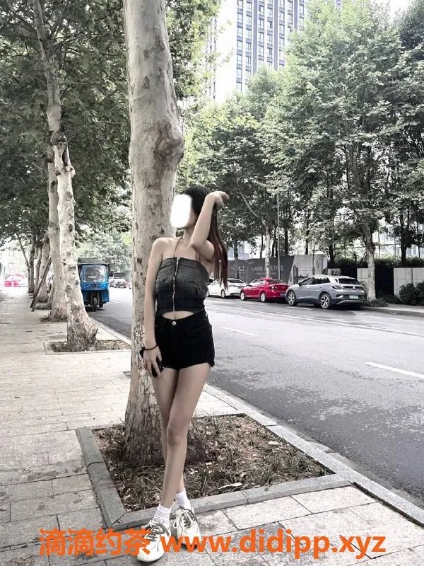 成都楼凤资源信息,成都小静，160身高，80斤，600元嫩妹服务