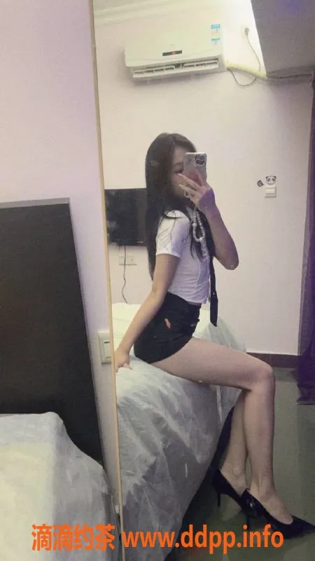 广州楼凤-海珠嫩妹可儿，7P舌吻服务超棒！