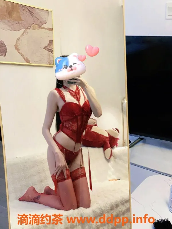 广州楼凤-天河御姐薇薇，10P鸳鸯浴大长腿体验