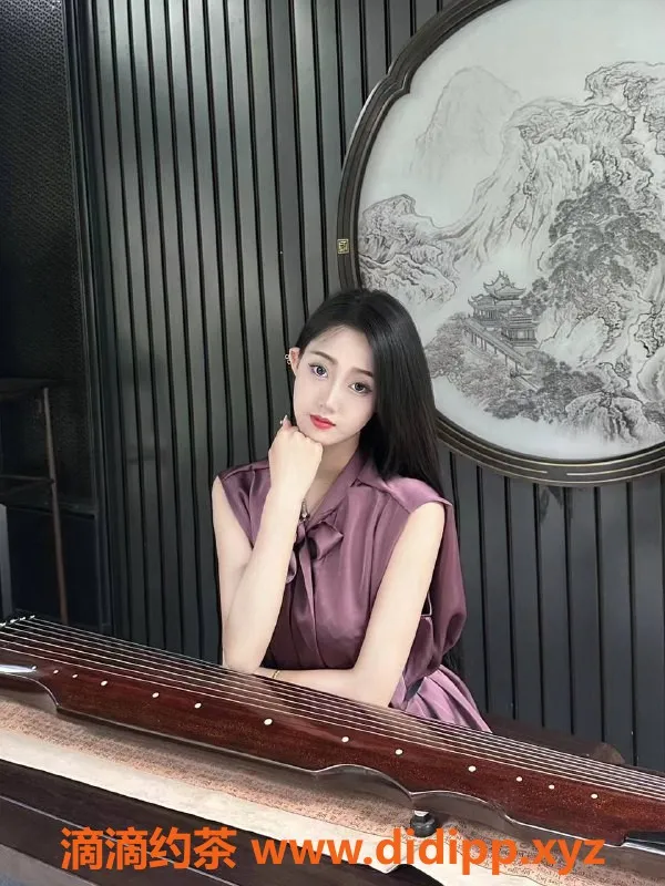 杭州楼凤-绵绵冰小羊：168cm/48kg/22岁，陪浴服务优质享受