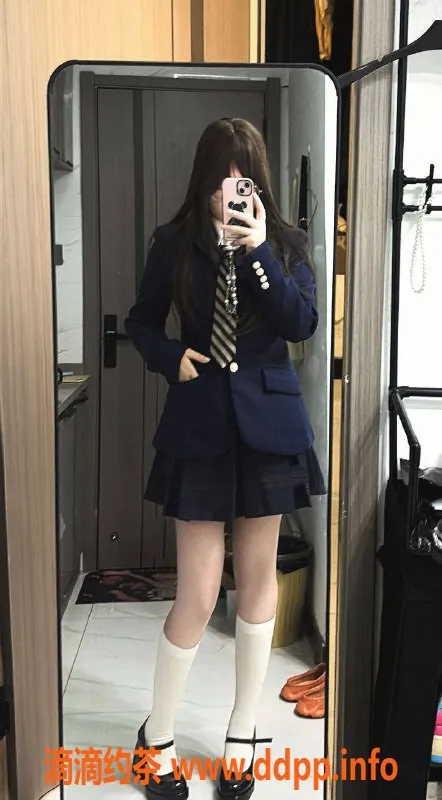 杭州楼凤资源信息,上城区沅沅，160的身材，36D诱惑服务