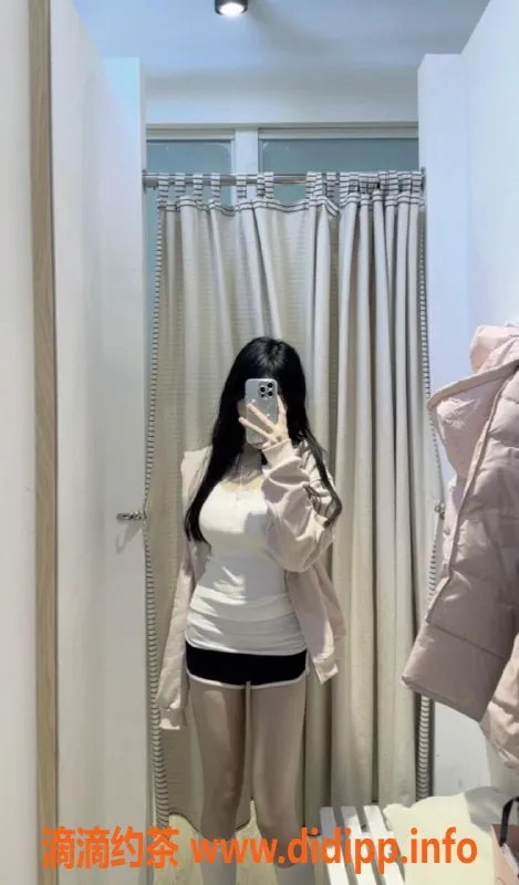 广州楼凤-璐姐—22岁一字马女神，广州市海珠区全套只需600