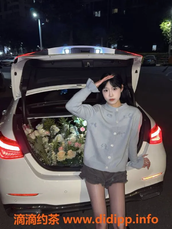 东莞楼凤-万江十九，800/1500，热情服务等你来体验！