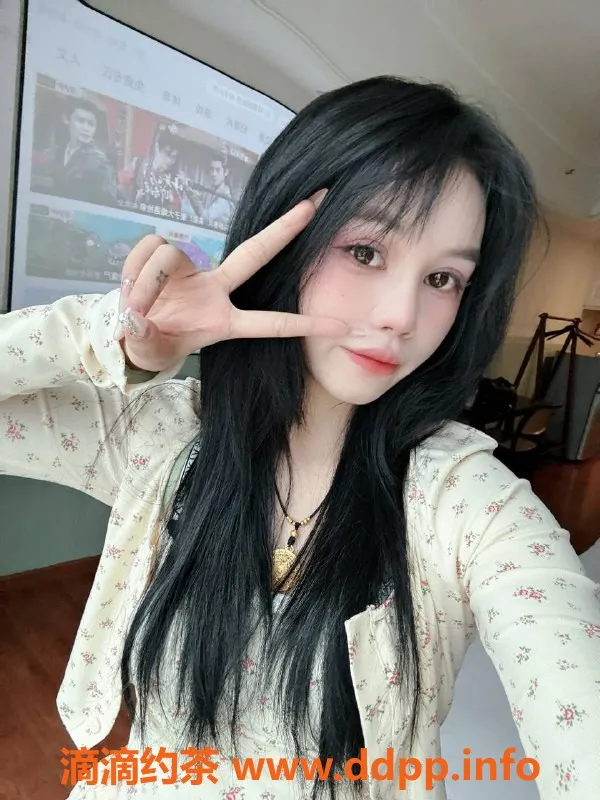 广州楼凤资源信息,番禺嫩妹颖儿，7P鸳鸯浴等服务等你来享！