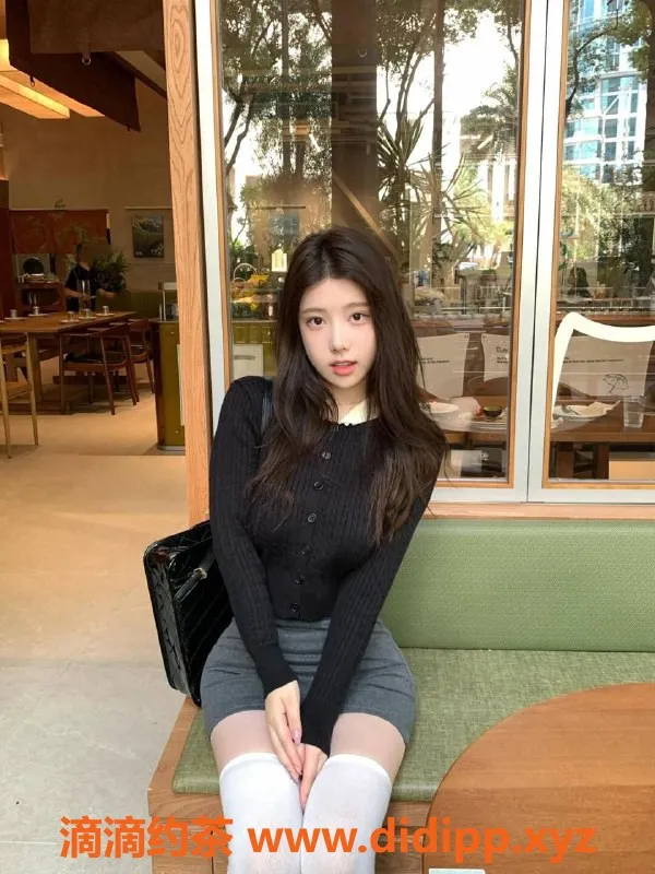 杭州楼凤-沈梦琪学妹兼职，46kg粉嫩体质，激情服务等你来解锁