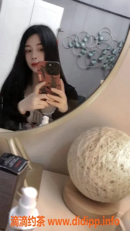 厦门楼凤-莲坂附近梦梦御姐，69元舌吻包时服务