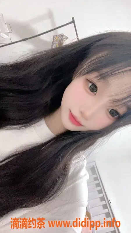 深圳楼凤资源信息,龙华嫩妹小豆包，1200元蛇吻制服服务