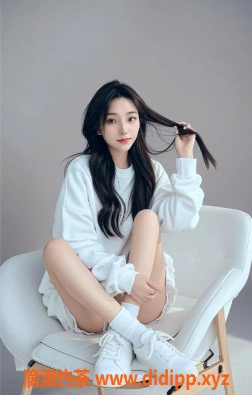 厦门楼凤-思明区雨薇 162cm 48kg 600元起 丝袜共浴服务