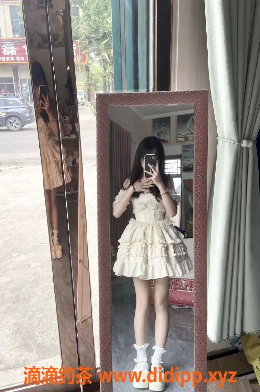 广州楼凤-广佛外围《吉祥王总》高端一条龙服务