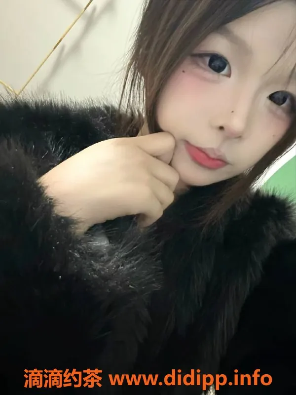 深圳楼凤-南山区嫩妹蓓蓓，800元享制服服务