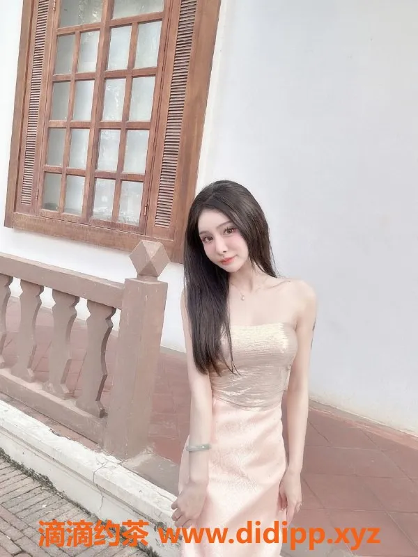 深圳楼凤-南山珊珊老师，1500元无套服务，清纯娇媚