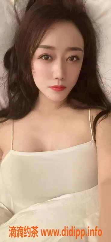 北京楼凤-三里屯奶思潮喷内衣卖家，批发18Z起