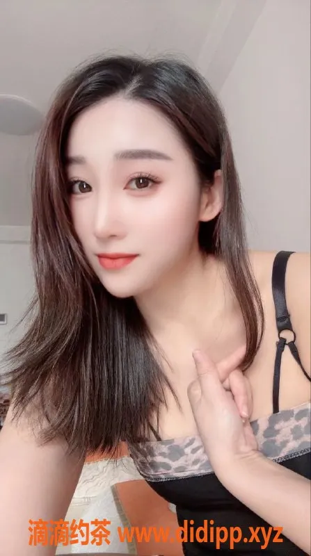 广州楼凤-天河御姐小雪，5P夜课，舌吻服务等你来体验