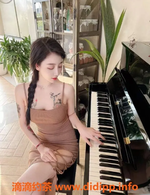 深圳楼凤-福田区嫩姐可儿，1600元体验制服服务