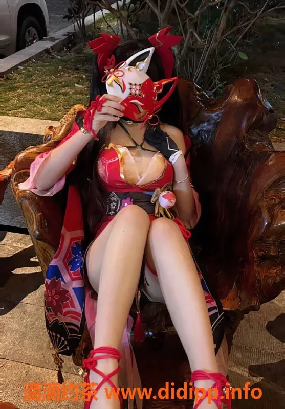 广州楼凤-天河御姐Cici，15P大胸Cos服务等你体验！