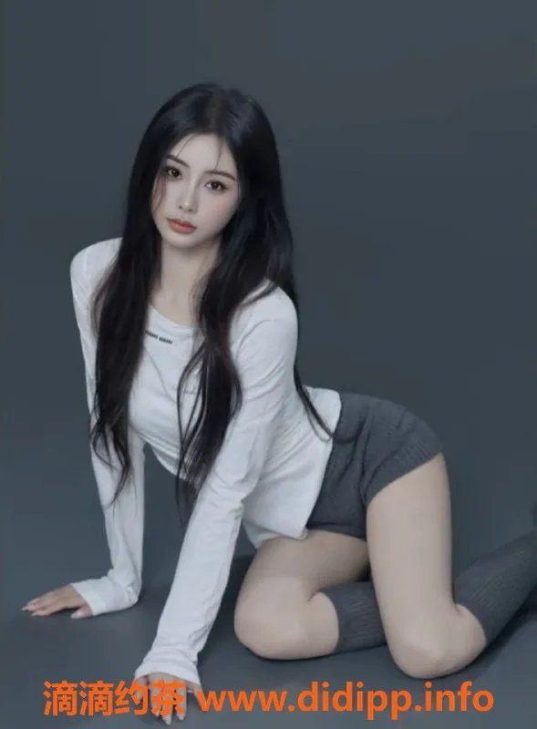 广州楼凤-广州天河🐳狂野 22岁 168/96/36D激情女王