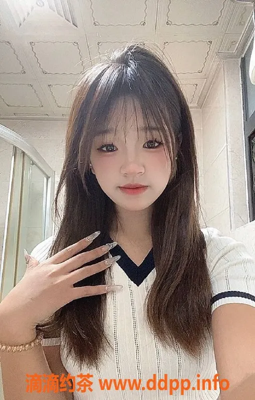 厦门楼凤-湖里驿居公寓嫩妹忧忧，真实可爱型女友