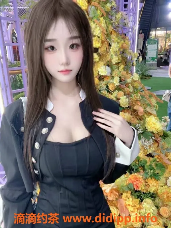 广州楼凤资源信息,荔湾灵儿，嫩妹双飞，17PP性价比高！