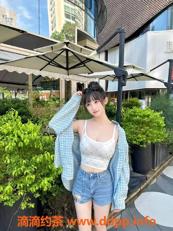 深圳楼凤-罗湖球球，1000p超值服务！