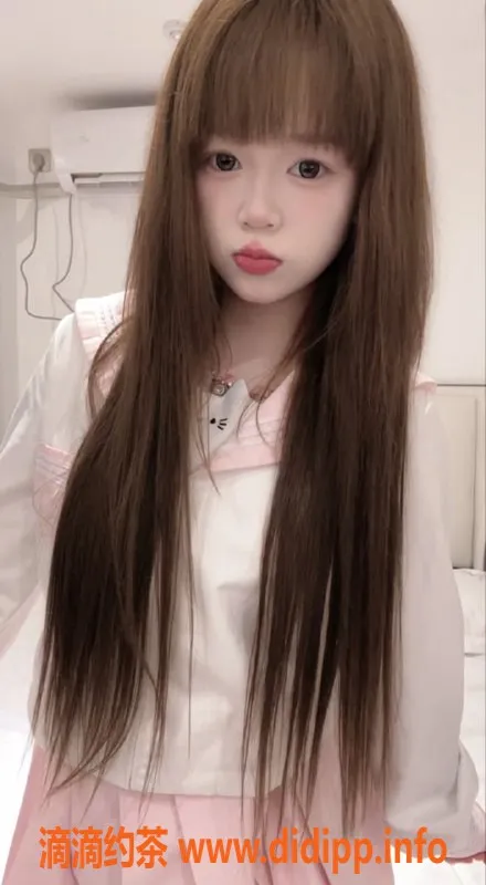 杭州楼凤-拱墅嫩妹丫丫，舌吻69任你选，8p超值体验