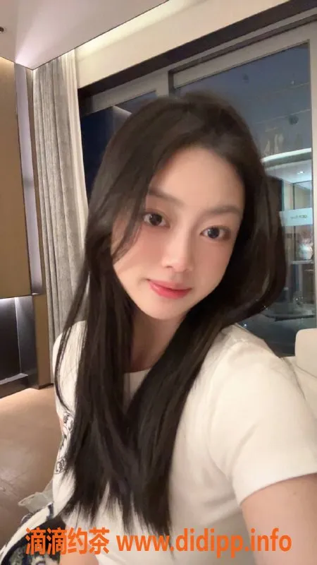 厦门楼凤-厦思明区子苒，165cm 47kg 34C，700元上门服务