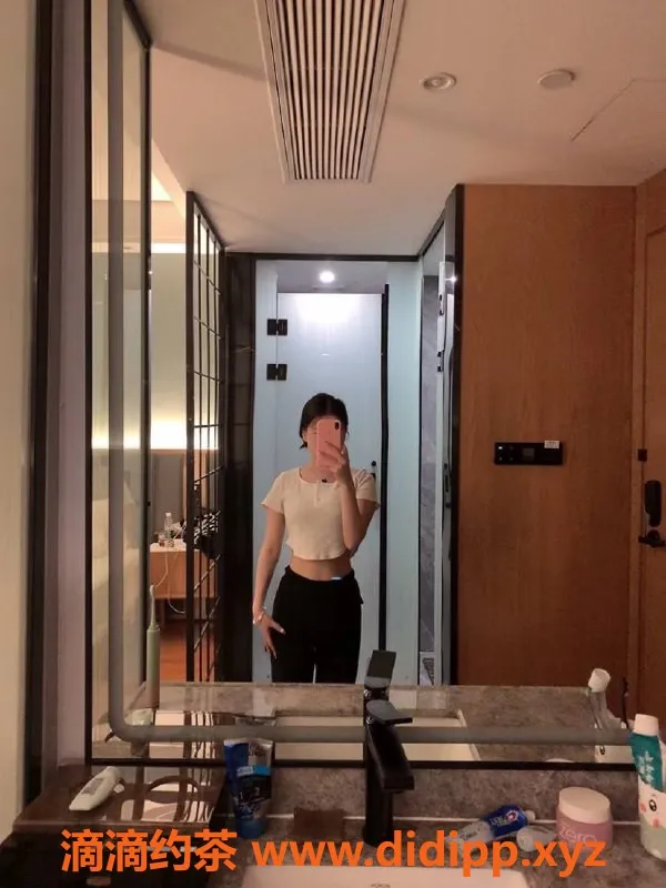 广州楼凤资源信息,天河嫩妹小伊，700元/1次，真实视频验证