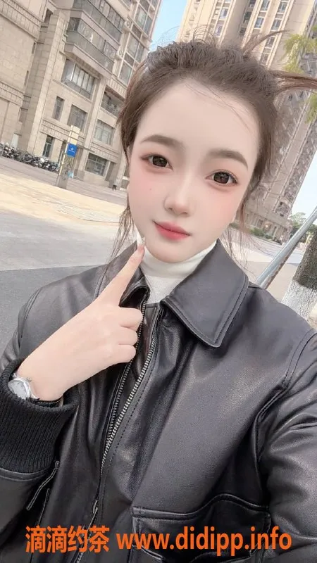 广州楼凤-天河嫩妹可乐：700元舌吻、69p优惠体验