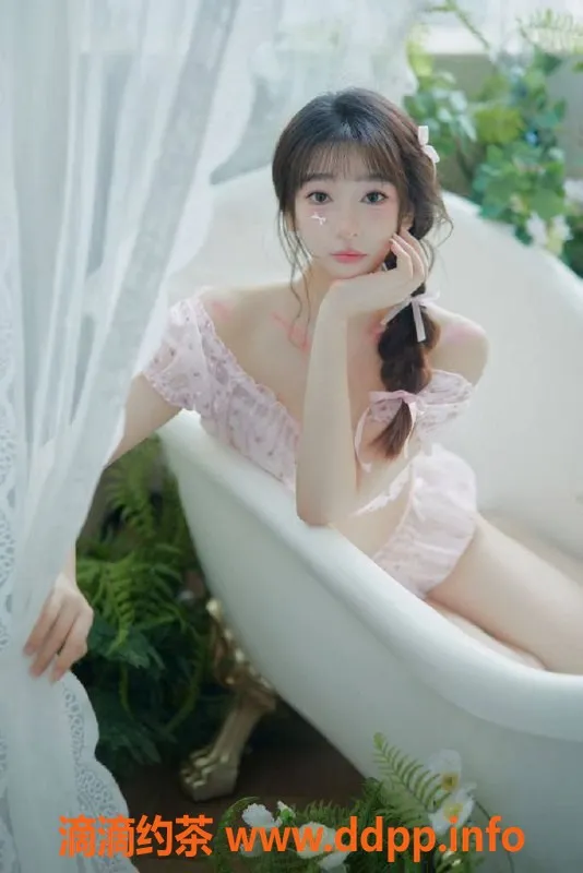 厦门楼凤-思明嫩妹小兮兮，19岁真实学生，配合度超高