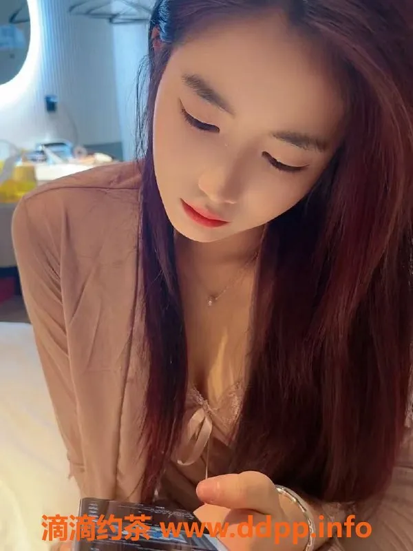 深圳楼凤资源信息,南山区嫩妹可可，1000元享制服服务