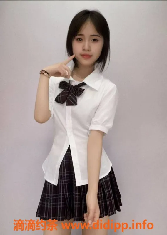 深圳楼凤-龙华区嫩妹小娟，900元真心服务