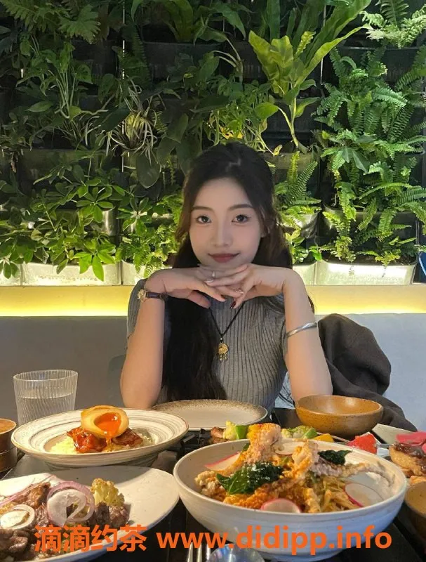 东莞楼凤资源信息,东莞大朗小月月，19岁美少女，身高160，服务多样