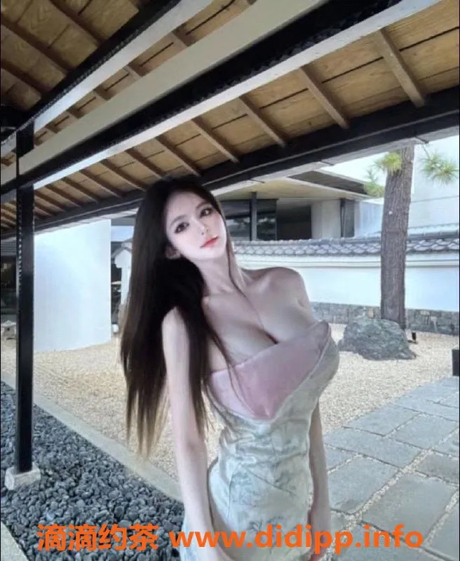 杭州楼凤资源信息,柒柒：169模特，纯C杯，1200起觅乐趣