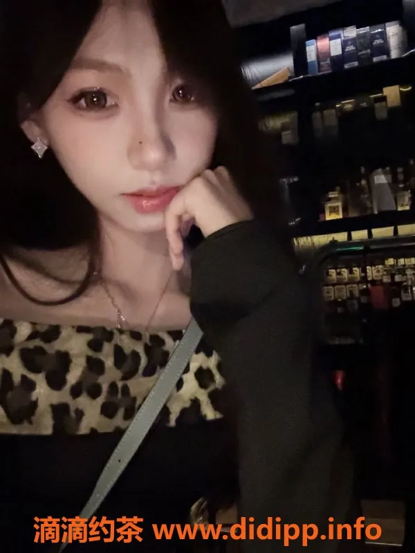 广州楼凤-天河李一诺，御姐鸳鸯浴，感受不一样的魅力